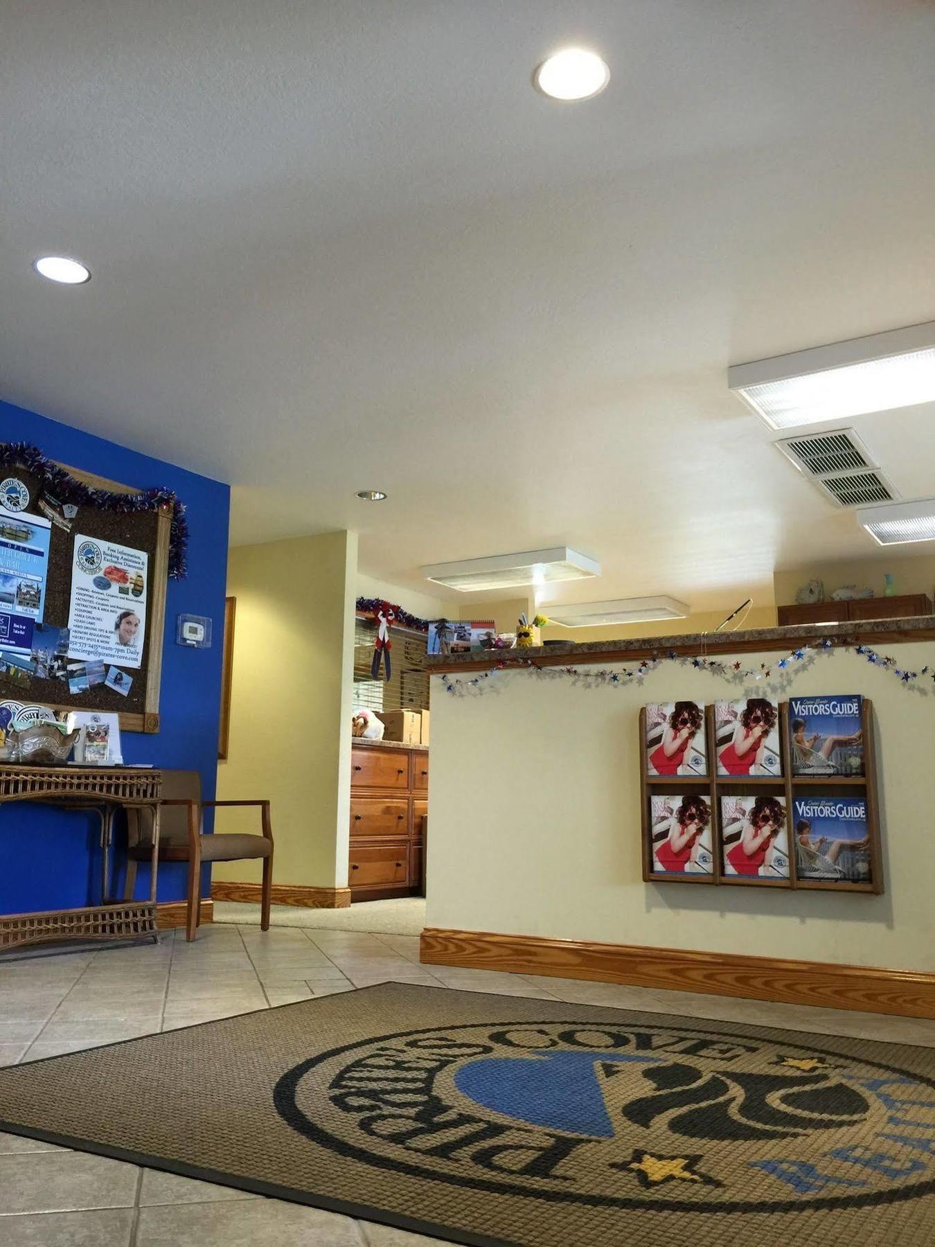 Pirate'S Cove Resort Condos マンテオ エクステリア 写真
